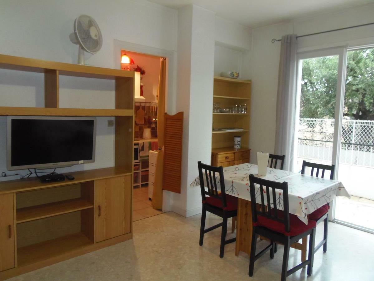 Apartment Joli Studio Calme Avec Terrasse Nice